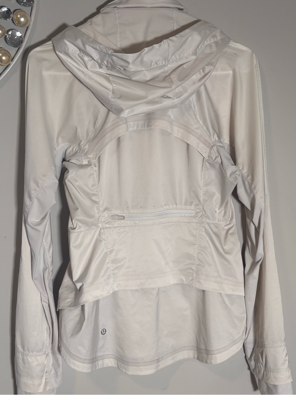 Lululemon Goal Smasher Jacket – White – Size 4